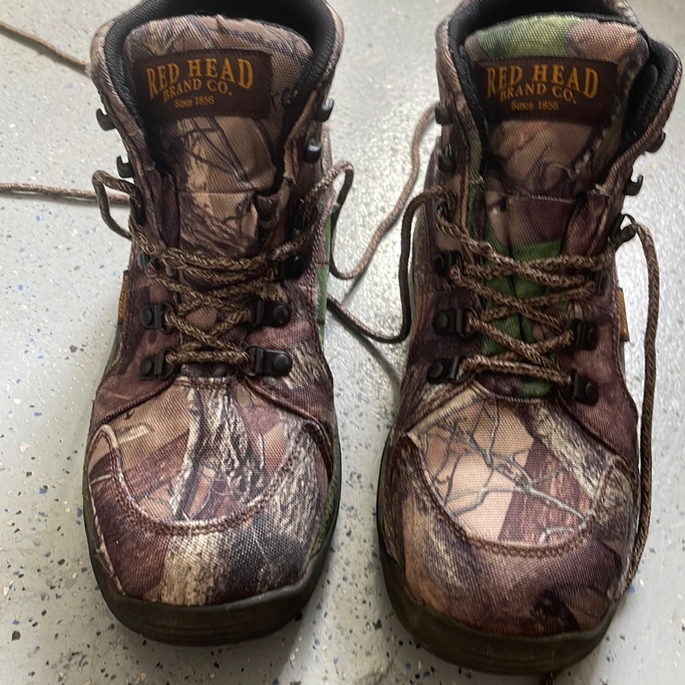 Mens size 8 redhead boots